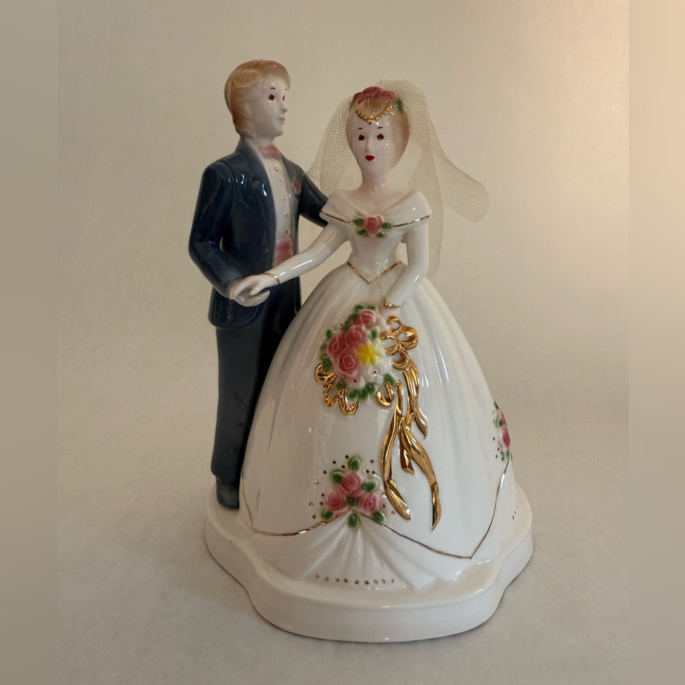 Josef Originals Porcelain Bride and Groom Figurine NWOT